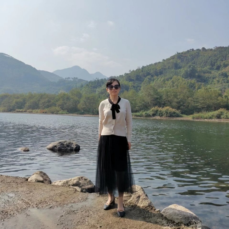 一心的第三张照片--全国闪婚服务中心
