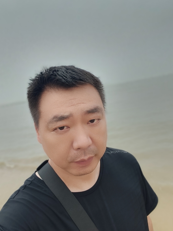 听风的蚕的第一张照片--全国闪婚服务中心