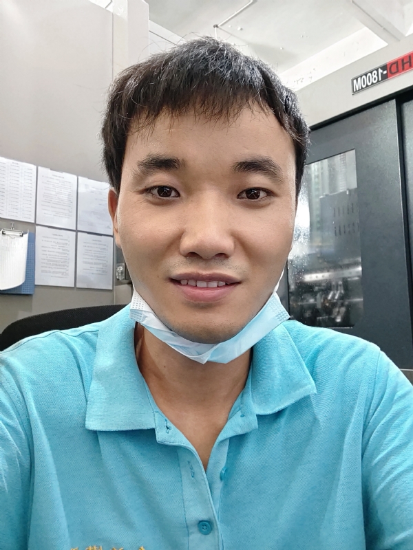 落叶的第一张照片--全国闪婚服务中心