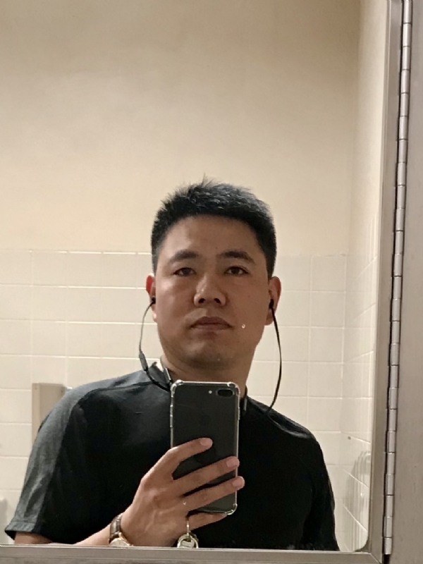 张智博的第一张照片--全国闪婚服务中心