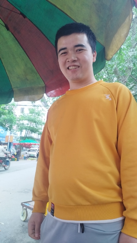 海中寻花柳的第一张照片--全国闪婚服务中心