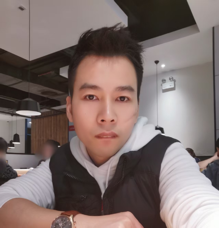思明的第一张照片--全国闪婚服务中心