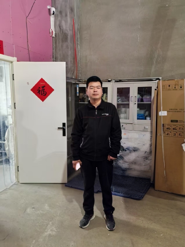 Ltt123的第一张照片--全国闪婚服务中心