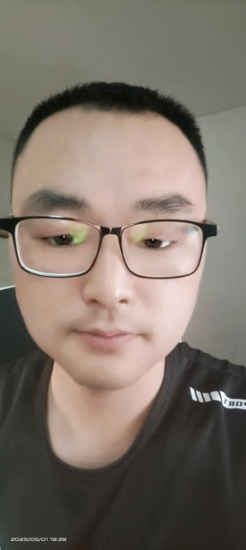 潮湿的心的第二张照片--全国闪婚服务中心