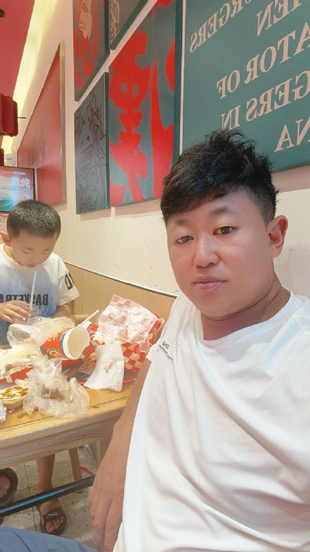 景色宏图的第一张照片--全国闪婚服务中心