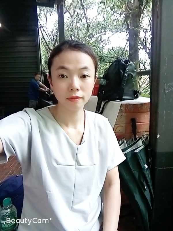 vivi的第一张照片--全国闪婚服务中心
