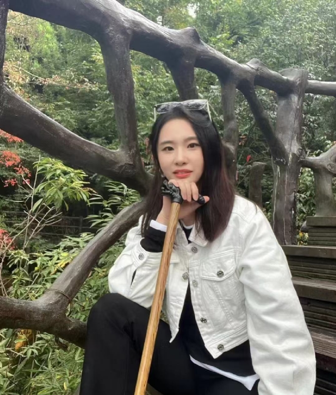 琪琪的第一张照片--全国闪婚服务中心