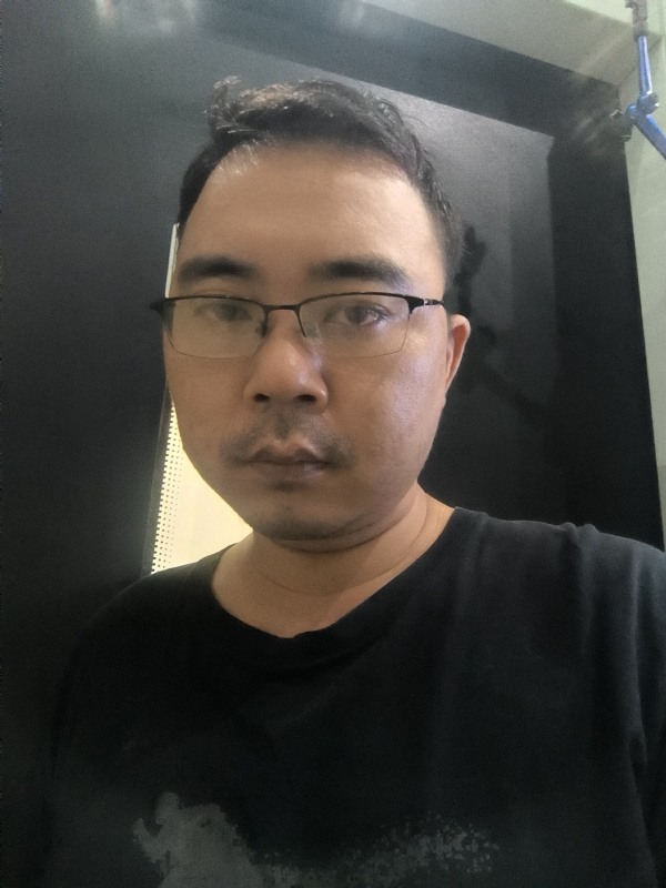 陈连红的第二张照片--全国闪婚服务中心