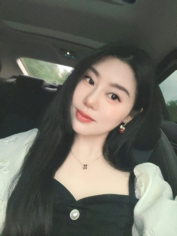 潇潇暮雨的第一张照片--全国闪婚服务中心