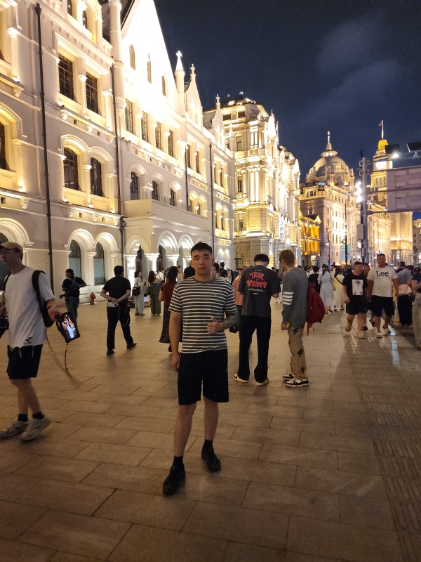 一朵小花的第一张照片--全国闪婚服务中心