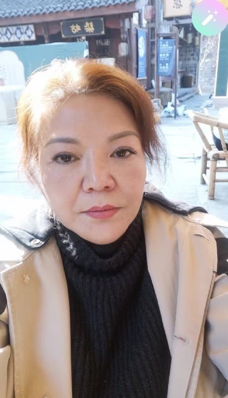 宛霞的第二张照片--全国闪婚服务中心