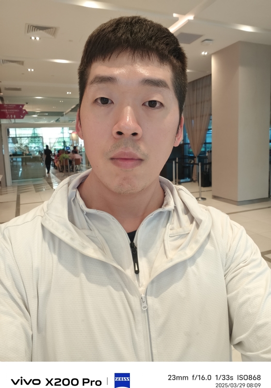銪哲的第三张照片--全国闪婚服务中心
