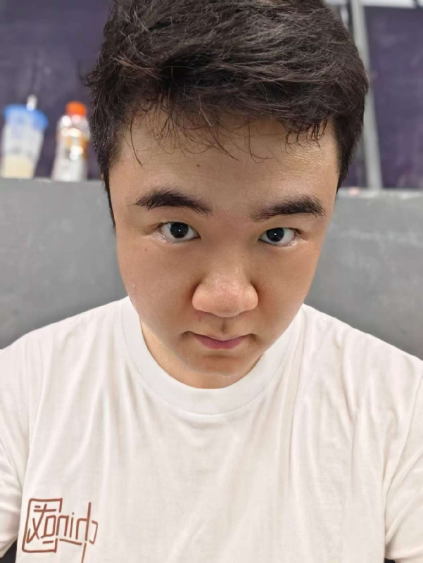 夏目的第二张照片--全国闪婚服务中心
