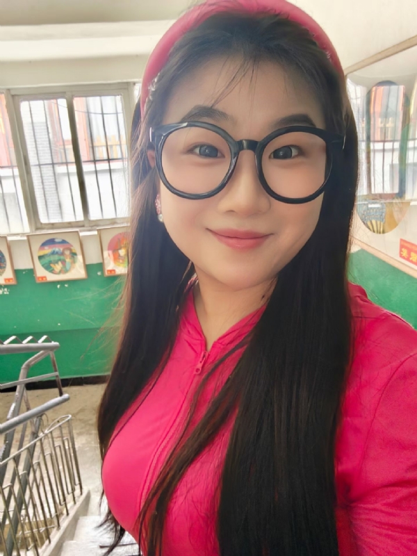 颂宜的第一张照片--全国闪婚服务中心