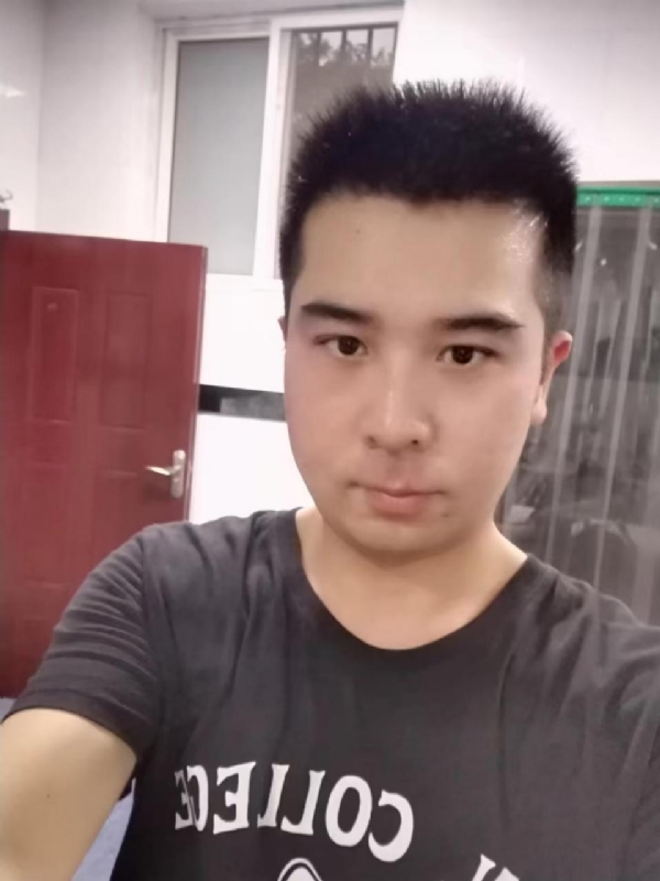 89WANG的第一张照片--全国闪婚服务中心