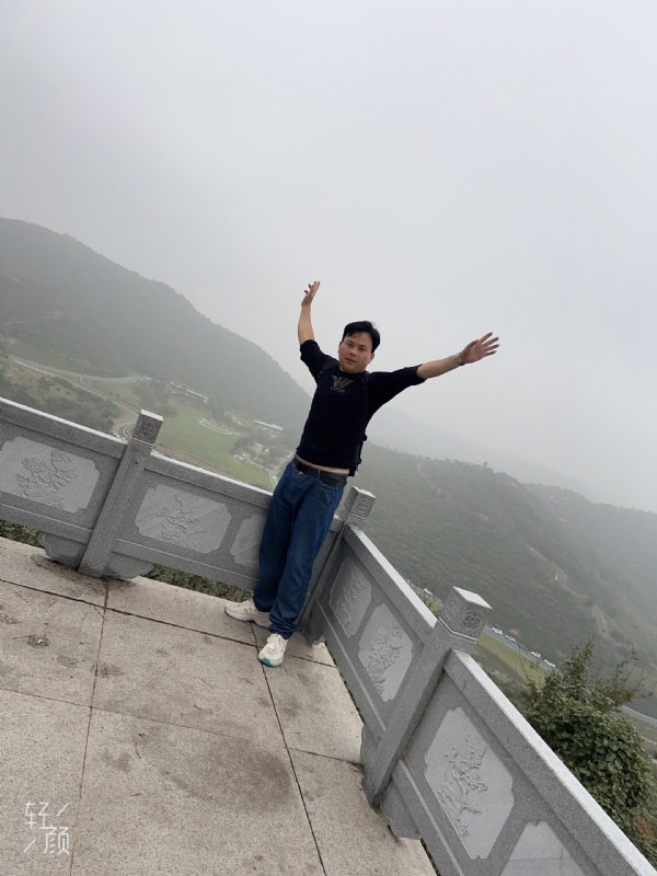 择一人白头偕老的第三张照片--全国闪婚服务中心