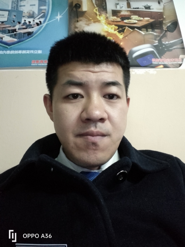 姜燃的第一张照片--全国闪婚服务中心