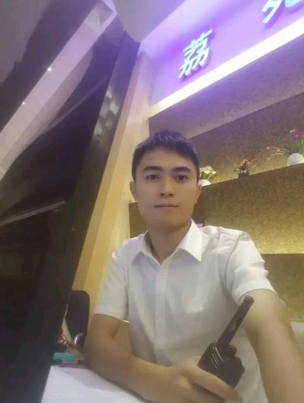 小叶的第二张照片--全国闪婚服务中心