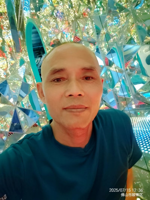 阿里睡不着的第二张照片--全国闪婚服务中心