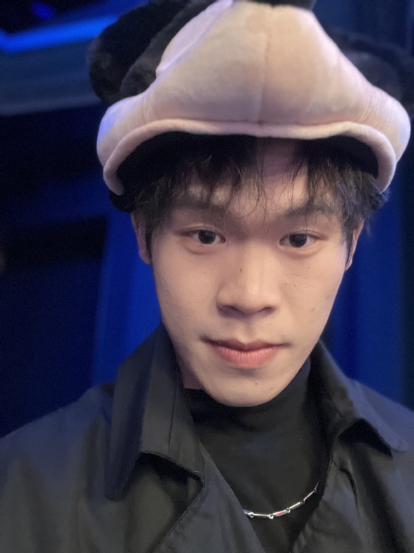 自律的杰的第一张照片--全国闪婚服务中心