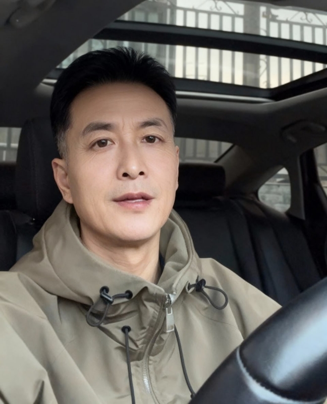 阿文的第一张照片--全国闪婚服务中心