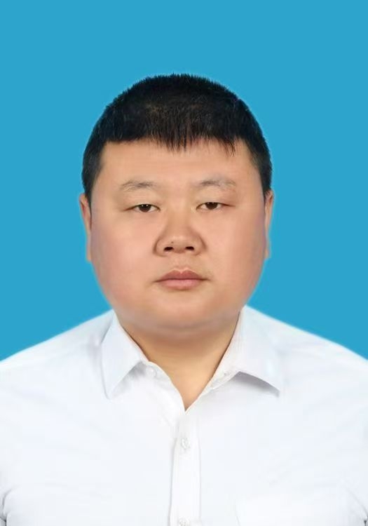 井底之蛙的第一张照片--全国闪婚服务中心