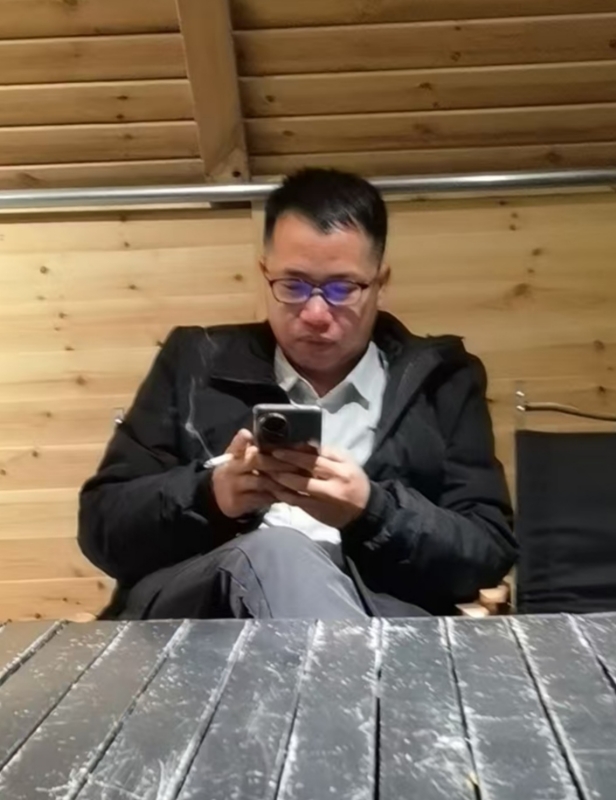 期待一个你的第二张照片--全国闪婚服务中心