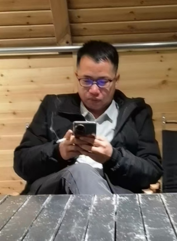 期待一个你的第五张照片--全国闪婚服务中心