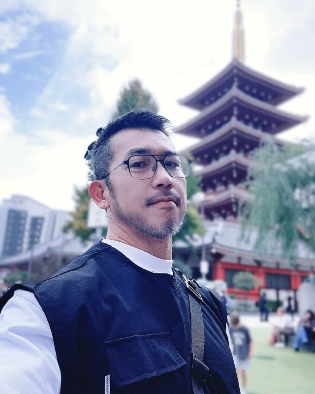 晚风渡半舟的第二张照片--全国闪婚服务中心