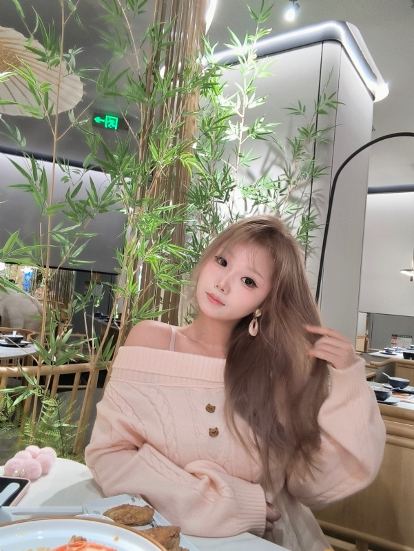 十二的第三张照片--全国闪婚服务中心