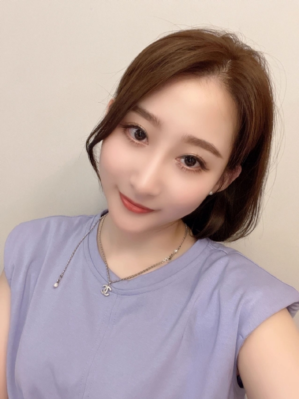 袁梓怡的第一张照片--全国闪婚服务中心