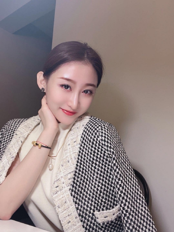 袁梓怡的第二张照片--全国闪婚服务中心