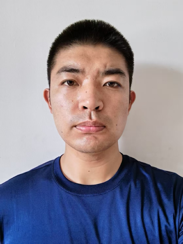 魏守超的第二张照片--全国闪婚服务中心