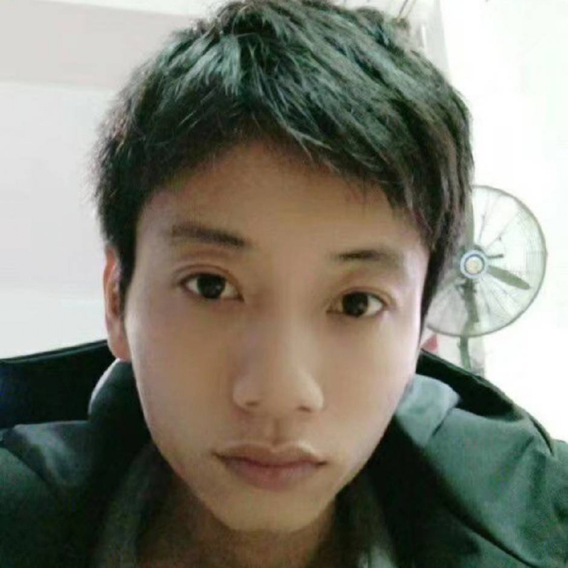 发呆的第一张照片--全国闪婚服务中心