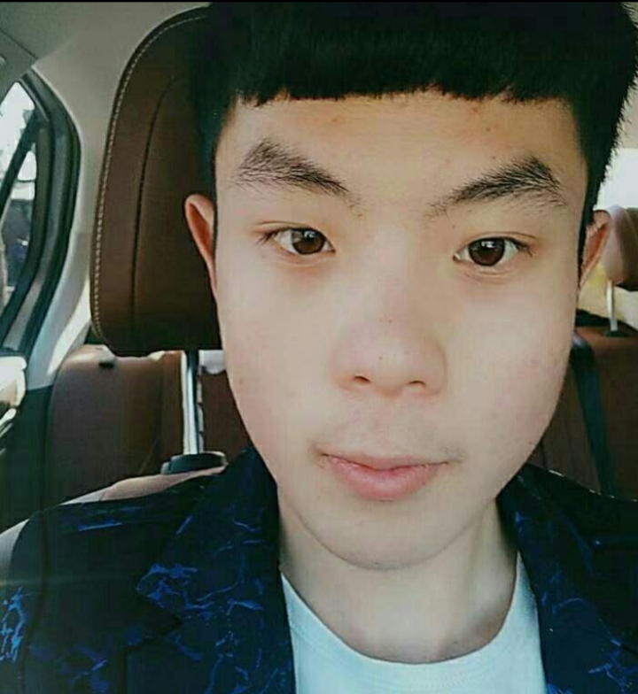 冬耀的第一张照片--全国闪婚服务中心