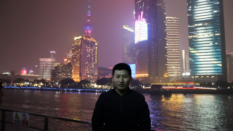 lw的第一张照片--全国闪婚服务中心