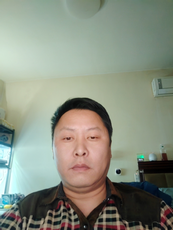 一半的第二张照片--全国闪婚服务中心