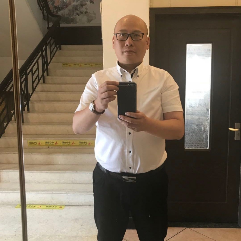 嘿嘿的第一张照片--全国闪婚服务中心