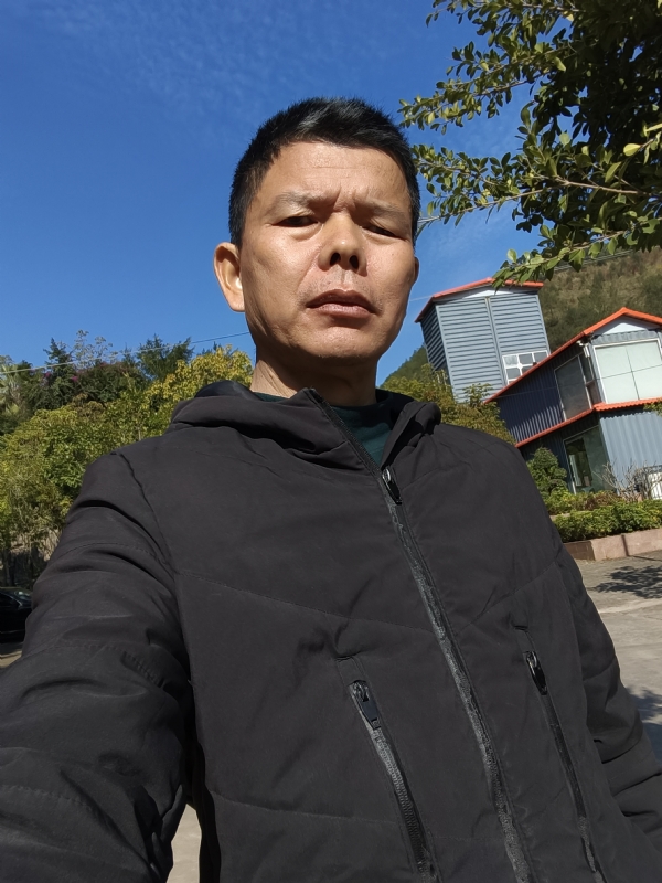 子午卯酉的第一张照片--全国闪婚服务中心