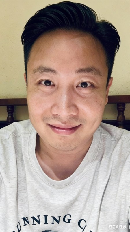 巾凡的第二张照片--全国闪婚服务中心