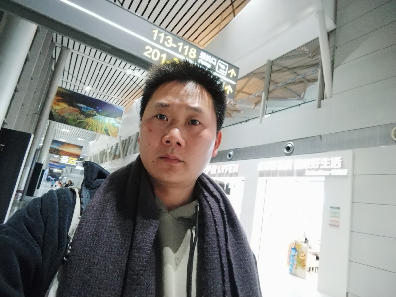 另一半的她的第二张照片--全国闪婚服务中心