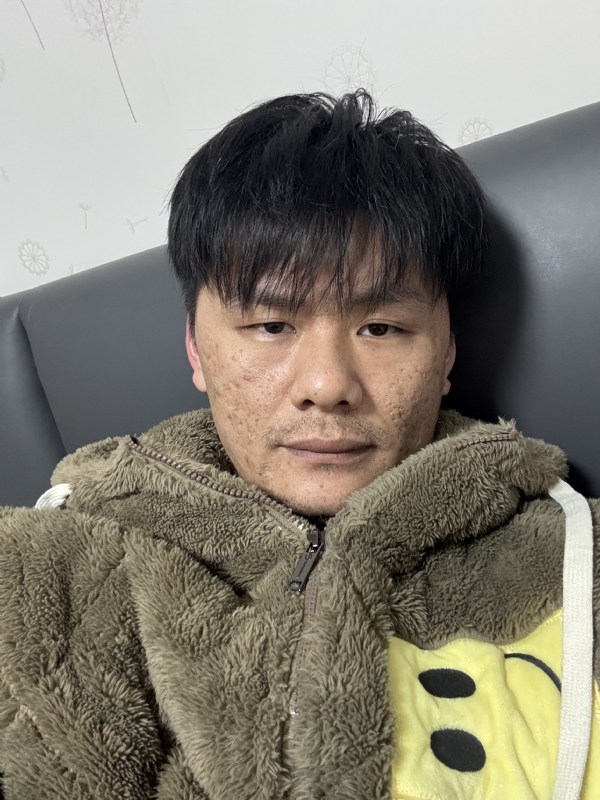 赵淼的第一张照片--全国闪婚服务中心