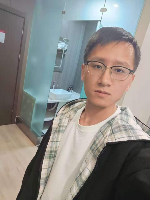 迷城的第一张照片--全国闪婚服务中心