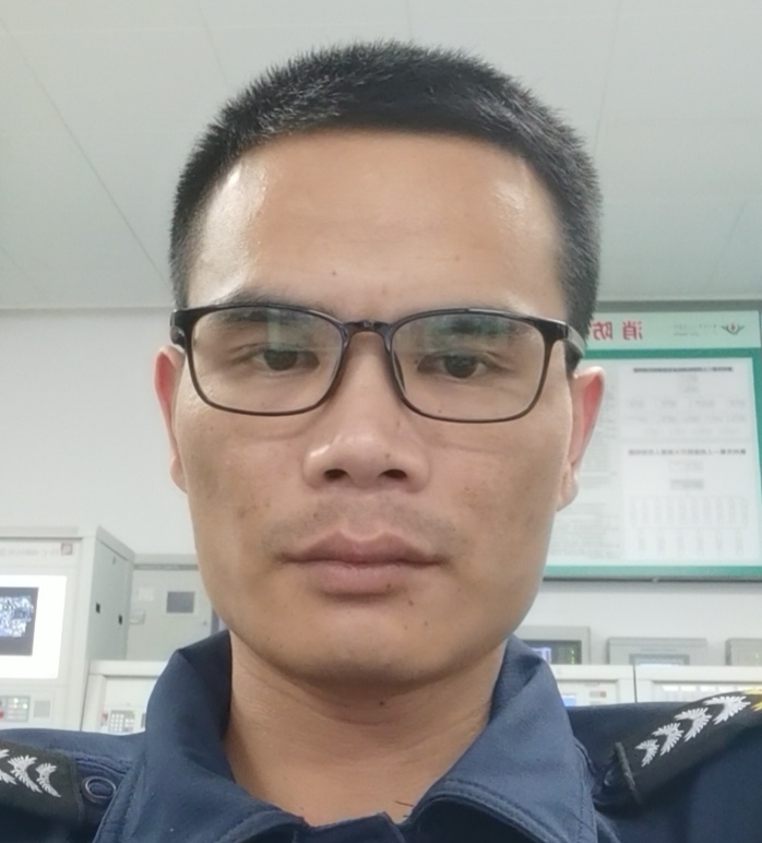 一直都在的第三张照片--全国闪婚服务中心