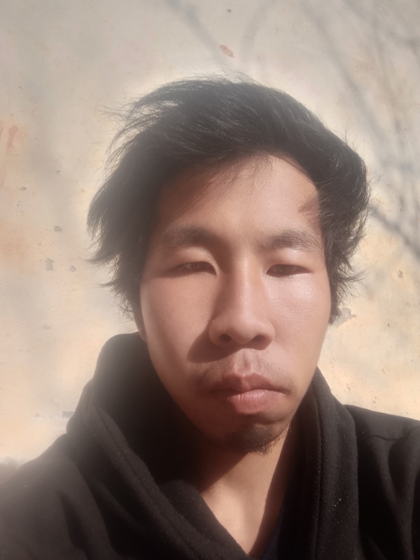 胡明的第一张照片--全国闪婚服务中心