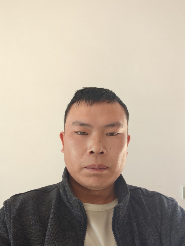 韩信的第二张照片--全国闪婚服务中心