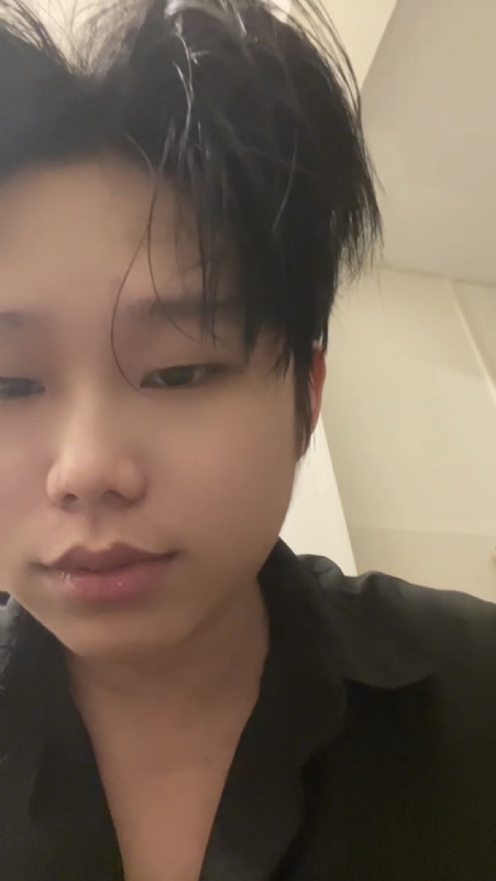 难遇的第一张照片--全国闪婚服务中心