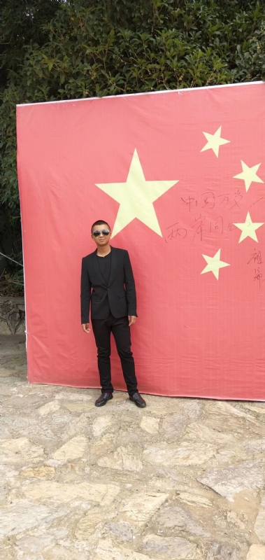 奔腾的小乌鸦的第一张照片--全国闪婚服务中心