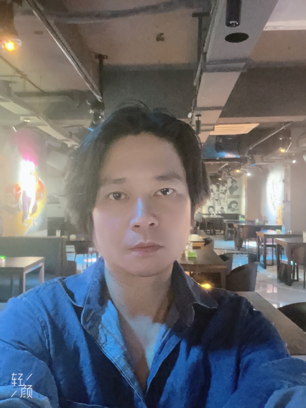 叶晨的第一张照片--全国闪婚服务中心