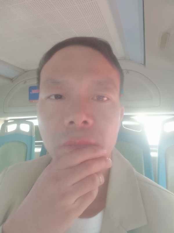 青盘的第一张照片--全国闪婚服务中心